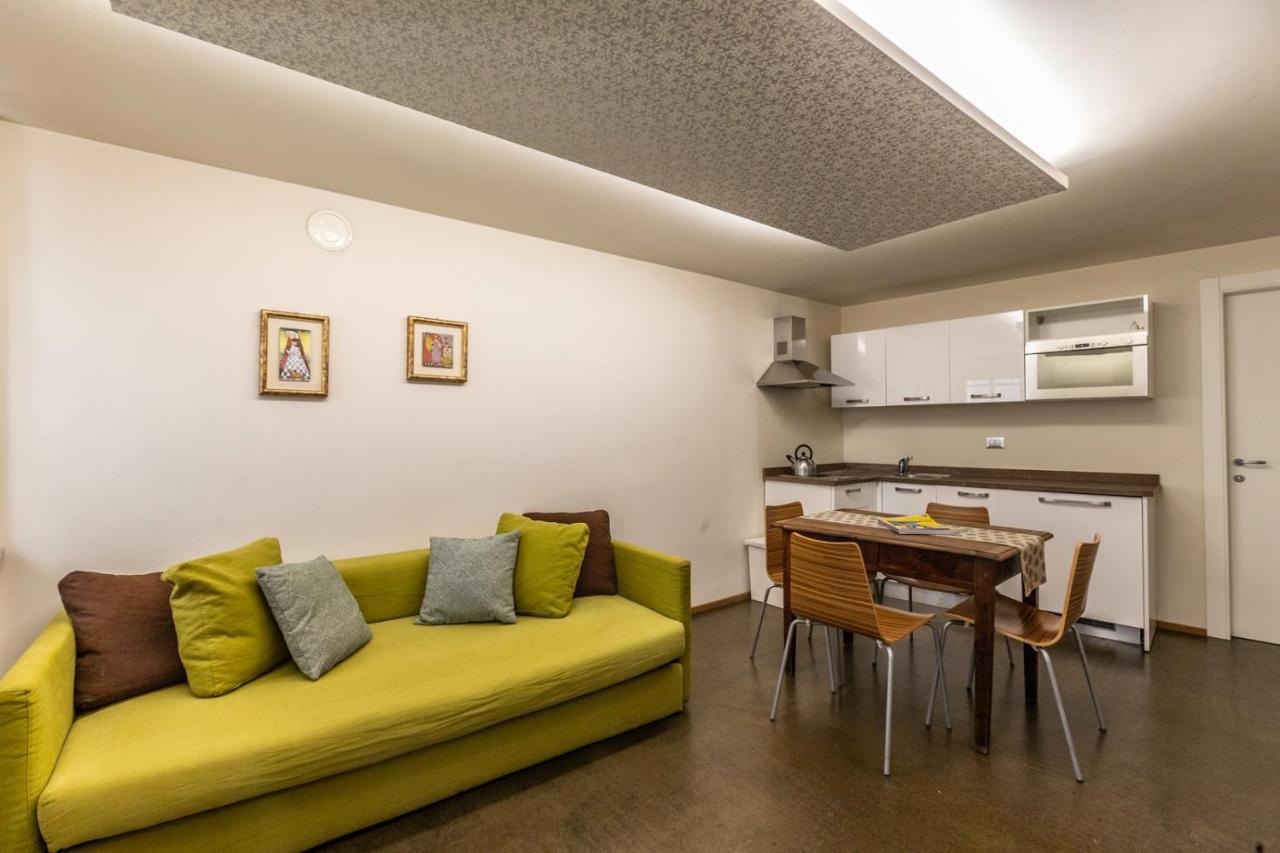 Maison Ginod & Les Fleurs Aosta Luaran gambar